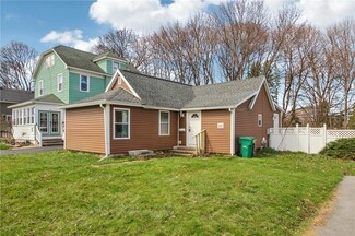 500 Lakeshore Blvd, Irondequoit, NY 14617