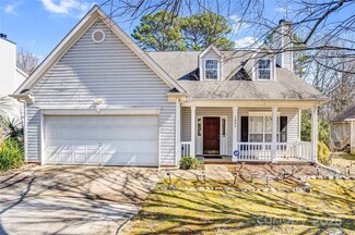 1802 Sugar Hollow Dr, Charlotte, NC 28214
