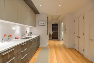 101 Leonard St Unit 8-C, New York, NY 10013