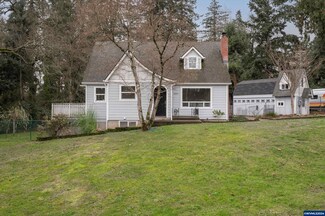 3380 Hyacinth St NE, Salem, OR 97301