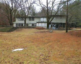 109 Conant Rd, Lincoln, MA 01773