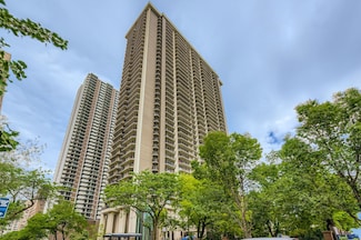6007 N Sheridan Rd Unit 36F, Chicago, IL 60660