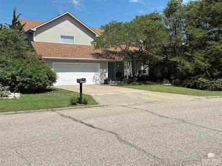 2020 Rockhill Cir, Manhattan, KS 66502