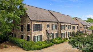 1550 High St, Charlotte, NC 28211