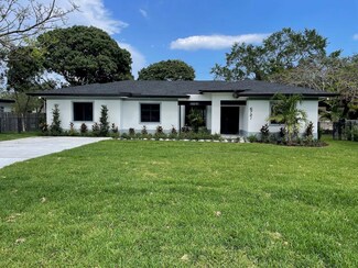 6721 SW 62nd Ct, South Miami, FL 33143