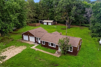 31020 Davenport St NE, Cambridge, MN 55008