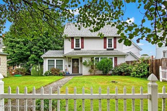 2103 Capouse Ave, Scranton, PA 18509