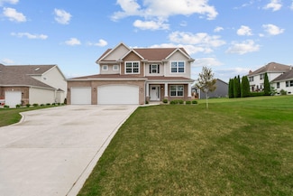 75 Bergamo Ln E, Crown Point, IN 46307