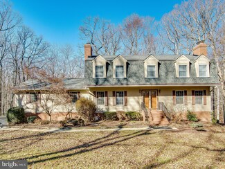 9830 Quail Run Ct, Fairfax Station, VA 22039