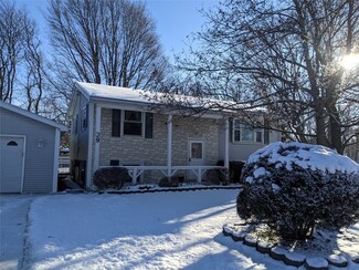39 Lydun Dr, Albion, NY 14411