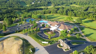 13 Pebble Beach Dr, Branson, MO 65616