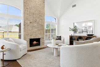 869 Pinnacle Cir, Lewisville, TX 75077