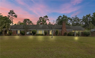 1001 Coral Rd, Waycross, GA 31501