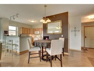 645 645 N 1st St, Minneapolis, MN 55401