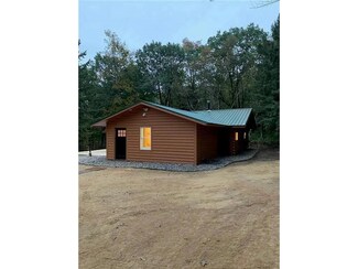 1456 Serum Rd, Nelson, WI 54756