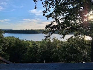 160 Lake Point Dr, Gordon, TX 76453