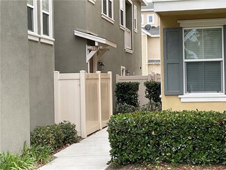 3134 Lisbon Ln, Oxnard, CA 93036