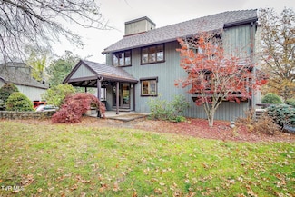 8 Crown Cir, Kingsport, TN 37660