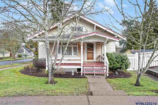 709 Hoyt St SE, Salem, OR 97302