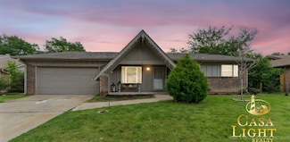 9667 E 27th St, Tulsa, OK 74129
