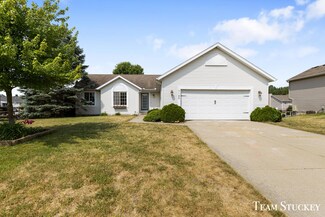 7149 Sovereign Dr NE, Comstock Park, MI 49321