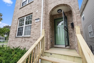 204 N Keystone Ave, Chicago, IL 60624