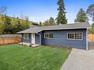 13727 39th Ave NE, Seattle, WA 98125