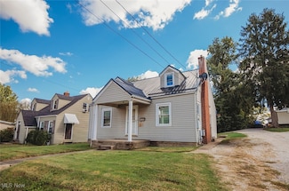 2304 Broad St, Parkersburg, WV 26101