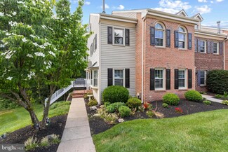 201 Georgetowne Ct, Royersford, PA 19468