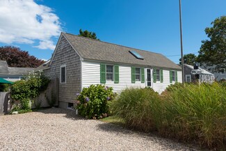 24 Patricia Ln, Harwich Port, MA 02646