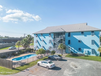 699 Dunbar Ave Unit 303, Bay St. Louis, MS 39520