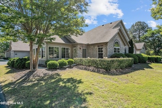 116 W Chelsea Ct, Southern Pines, NC 28387