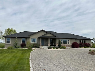 922 E 300 N, Declo, ID 83323