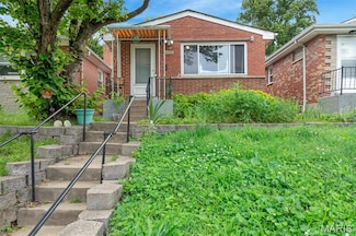 6111 Minnesota Ave, Saint Louis, MO 63111