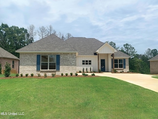 128 Catherine Blvd, Clinton, MS 39056