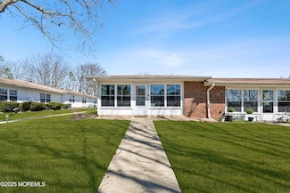 844A Inverness Ct Unit 884A, Lakewood, NJ 08701