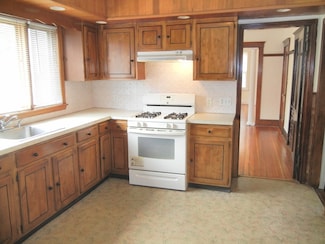 8 Pleasant St Unit 1, Dorchester, MA 02125