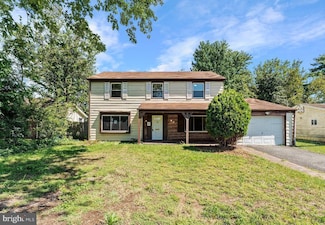 10 Shelbourne Ln, Willingboro, NJ 08046