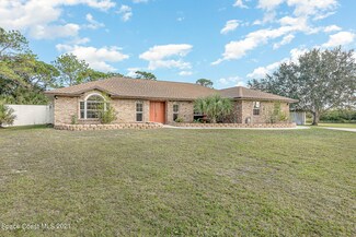 2555 Macdonald Ln, Malabar, FL 32950