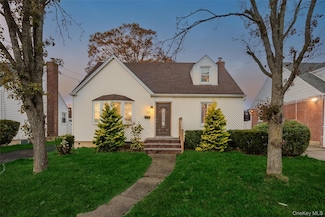 85 Todd Rd, Valley Stream, NY 11580