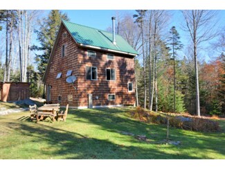 2041 Stinson Lake Rd, Rumney, NH 03266