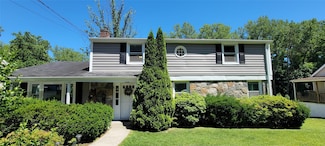 652 Scarsdale Rd, Tuckahoe, NY 10707