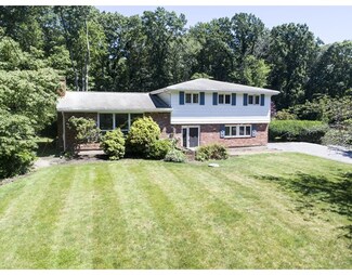 34 Rosas Ln, Scituate, MA 02066
