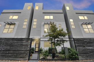 4722 Austin St, Houston, TX 77004
