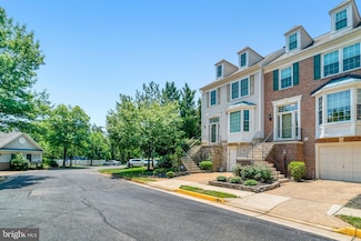 7044 Fieldhurst Ct, Alexandria, VA 22315
