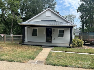 756 6th Ave SW, Hickory, NC 28602