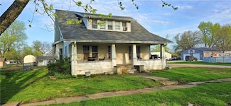 812 Clay St, Bronson, KS 66716