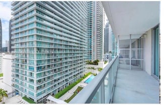 79 SW 12th St Unit 1811-S, Miami, FL 33130