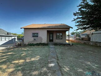 702 W 9th St, Roswell, NM 88201