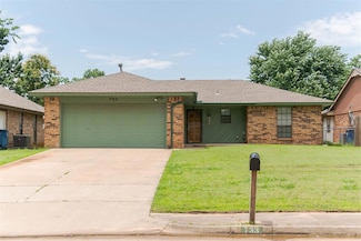 733 Mallard Ave, Edmond, OK 73003
